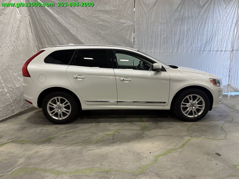 2016 Volvo XC60 T5 Premier - Photo 14 - Bethany, CT 06524