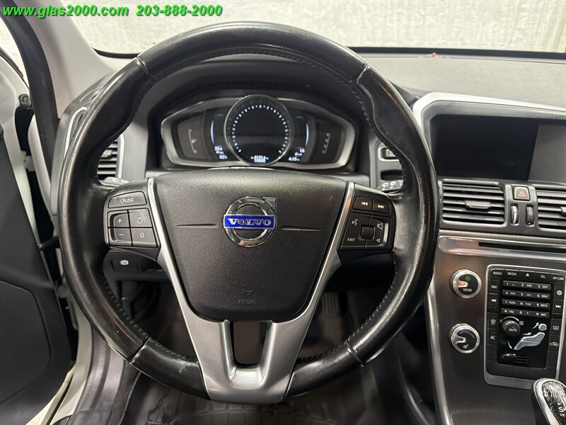 2016 Volvo XC60 T5 Premier - Photo 4 - Bethany, CT 06524