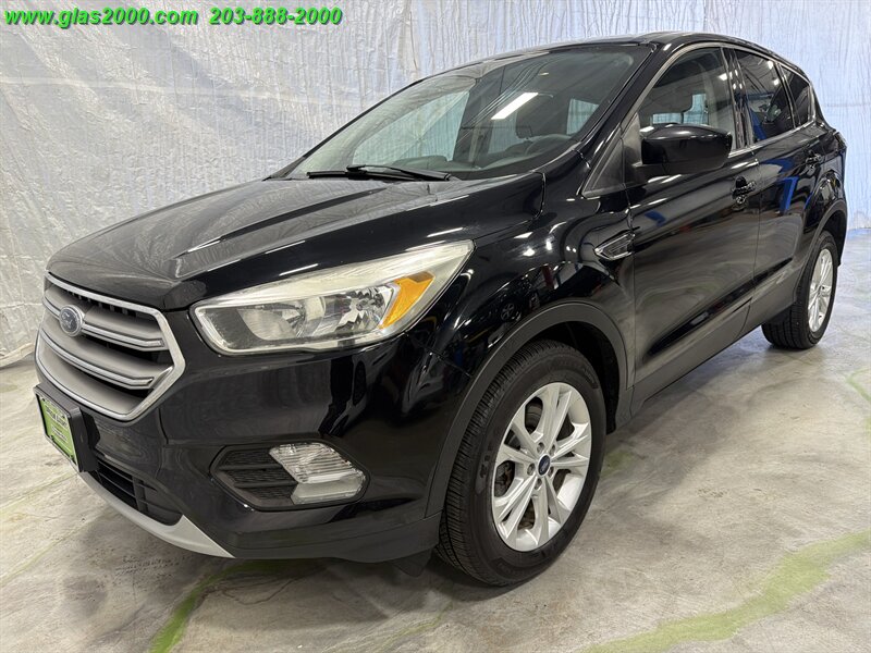 2017 Ford Escape SE   - Photo 1 - Bethany, CT 06524