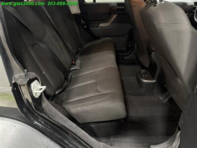 2015 Jeep Wrangler Unlimited Sport   - Photo 9 - Bethany, CT 06524