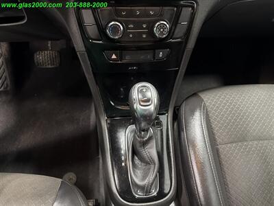 2019 Buick Encore Preferred   - Photo 30 - Bethany, CT 06524