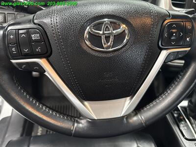2018 Toyota Highlander XLE   - Photo 22 - Bethany, CT 06524