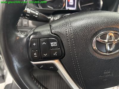2018 Toyota Highlander XLE   - Photo 21 - Bethany, CT 06524