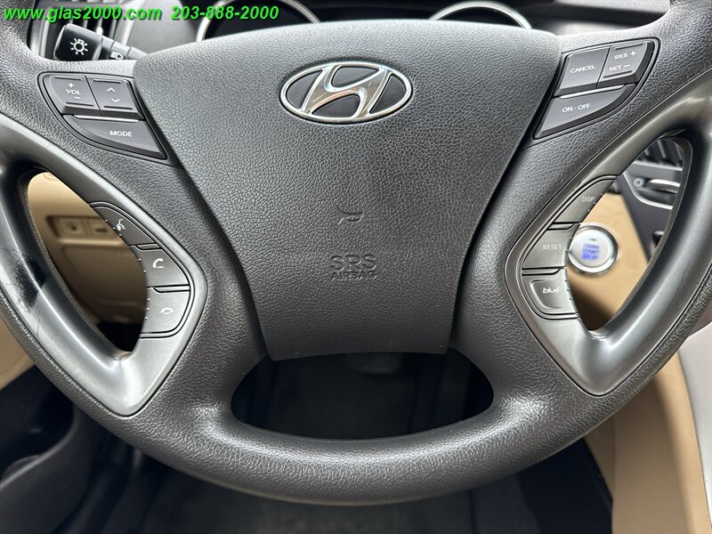2015 Hyundai SONATA Hybrid   - Photo 22 - Bethany, CT 06524