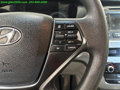2016 Hyundai SONATA Hybrid SE   - Photo 23 - Bethany, CT 06524
