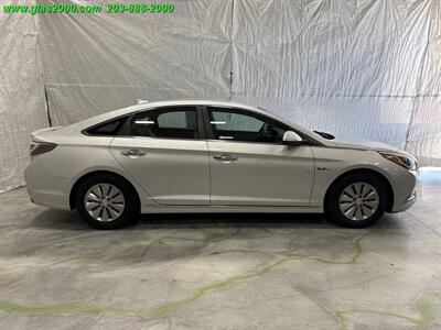 2016 Hyundai SONATA Hybrid SE   - Photo 14 - Bethany, CT 06524
