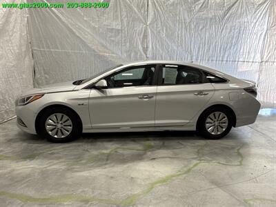 2016 Hyundai SONATA Hybrid SE   - Photo 13 - Bethany, CT 06524