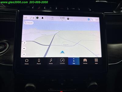 2021 Jeep Grand Cherokee Overland   - Photo 11 - Bethany, CT 06524