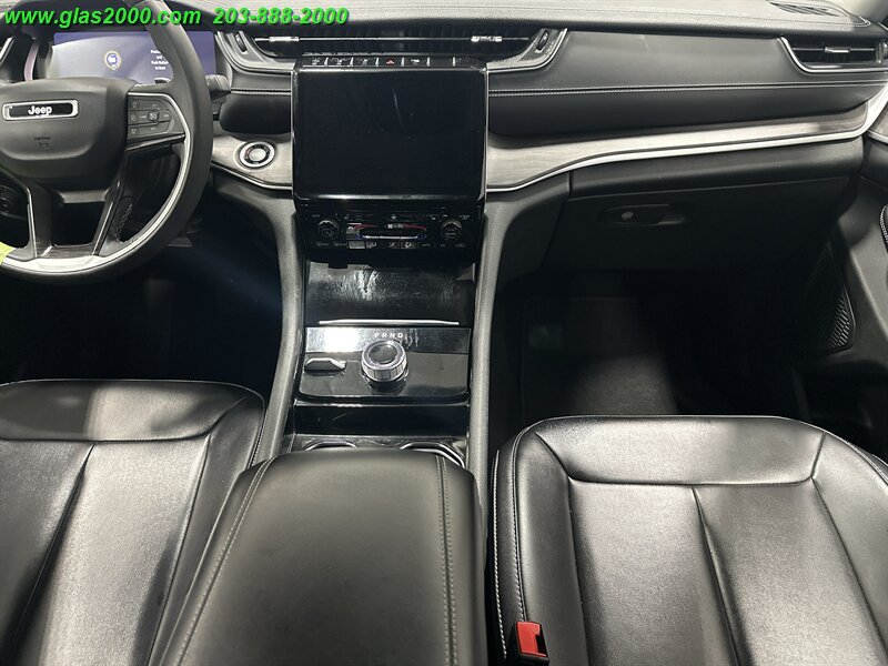 2023 Jeep Grand Cherokee L Limited - Photo 6 - Bethany, CT 06524