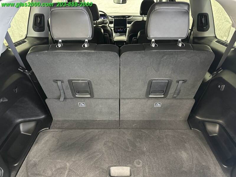 2023 Jeep Grand Cherokee L Limited - Photo 15 - Bethany, CT 06524