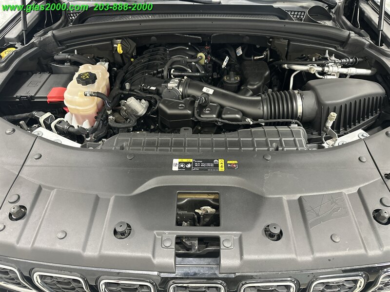 2023 Jeep Grand Cherokee L Limited - Photo 12 - Bethany, CT 06524