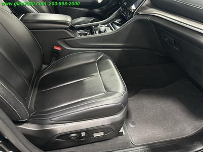 2023 Jeep Grand Cherokee L Limited - Photo 5 - Bethany, CT 06524