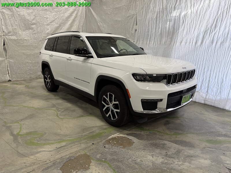 2023 Jeep Grand Cherokee Limited - Photo 2 - Bethany, CT 06524