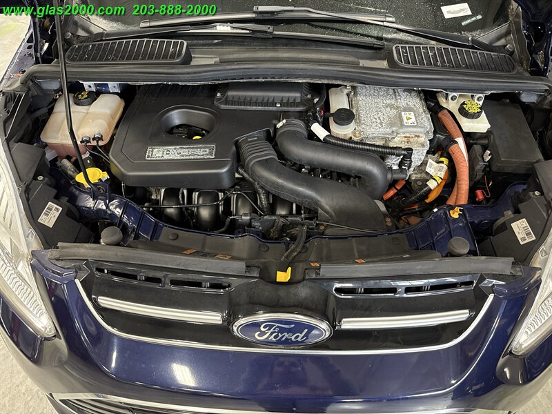 2017 Ford C-MAX Hybrid SE - Photo 12 - Bethany, CT 06524