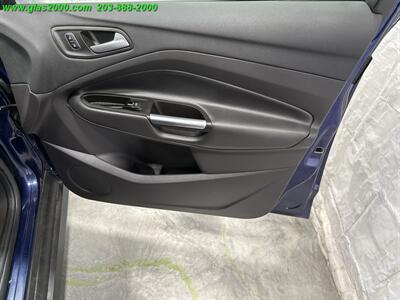 2017 Ford C-MAX Hybrid SE - Photo 22 - Bethany, CT 06524