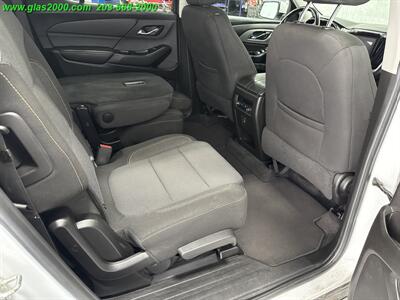 2018 Chevrolet Traverse LT Cloth w/1LT   - Photo 27 - Bethany, CT 06524