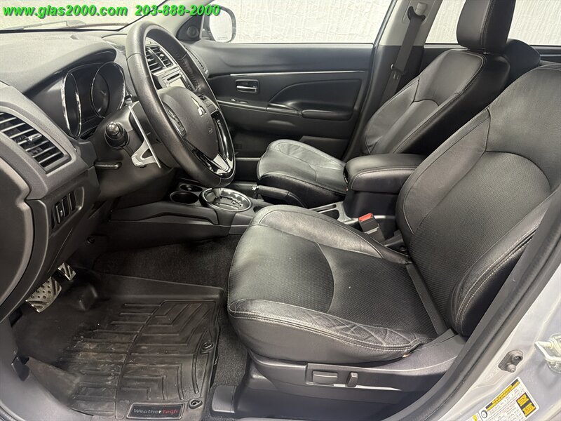 2017 Mitsubishi Outlander Sport 2.4 SEL - Photo 23 - Bethany, CT 06524