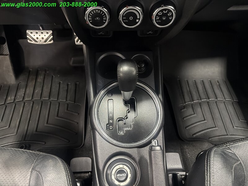 2017 Mitsubishi Outlander Sport 2.4 SEL - Photo 24 - Bethany, CT 06524