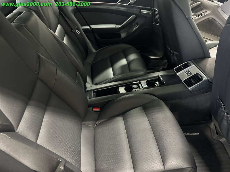 2015 Porsche Panamera - Photo 21 - Bethany, CT 06524