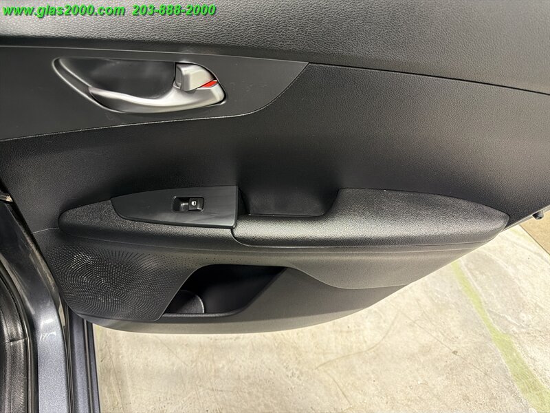 2021 Kia Forte FE - Photo 28 - Bethany, CT 06524