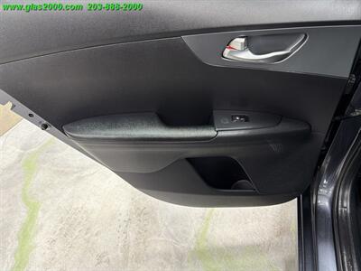 2021 Kia Forte FE - Photo 27 - Bethany, CT 06524
