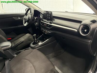 2021 Kia Forte FE - Photo 5 - Bethany, CT 06524