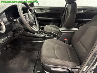 2021 Kia Forte FE - Photo 23 - Bethany, CT 06524