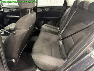 2021 Kia Forte FE - Photo 9 - Bethany, CT 06524