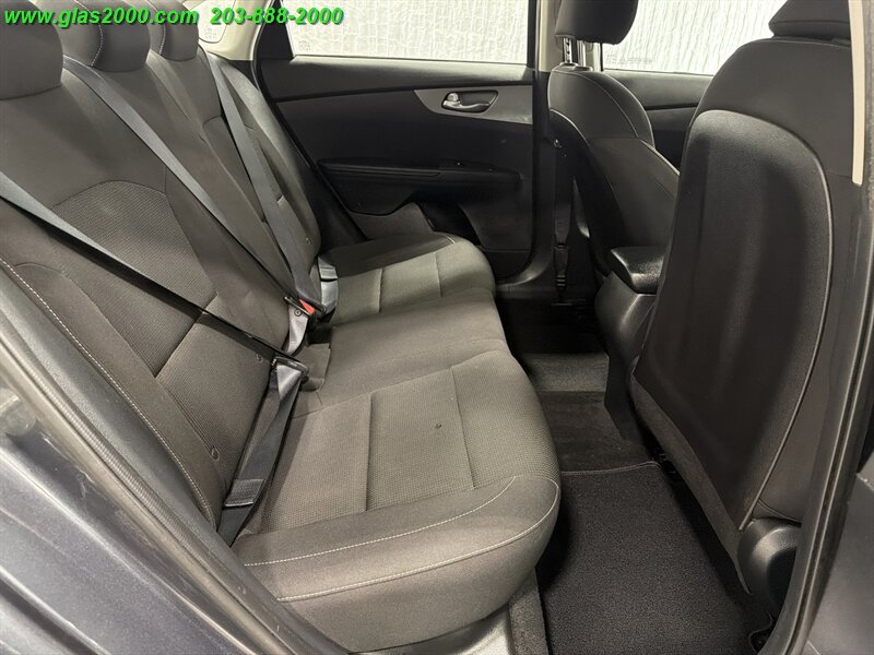2021 Kia Forte FE - Photo 10 - Bethany, CT 06524
