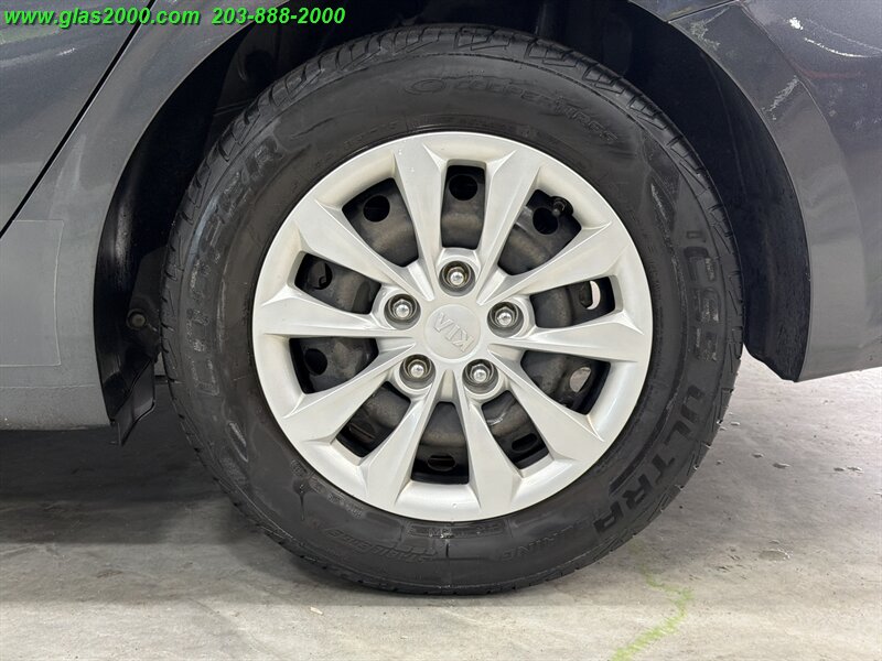 2021 Kia Forte FE - Photo 16 - Bethany, CT 06524