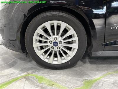 2017 Ford C-MAX Hybrid SE   - Photo 16 - Bethany, CT 06524