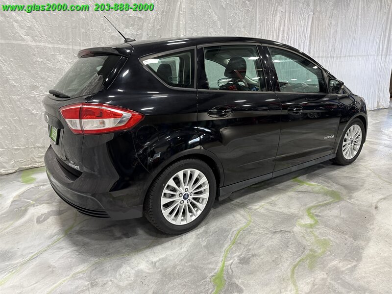 2017 Ford C-MAX Hybrid SE   - Photo 8 - Bethany, CT 06524