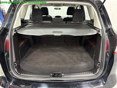 2017 Ford C-MAX Hybrid SE   - Photo 15 - Bethany, CT 06524