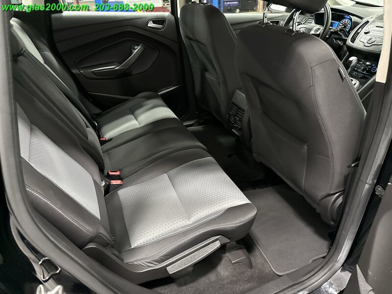 2017 Ford C-MAX Hybrid SE   - Photo 10 - Bethany, CT 06524