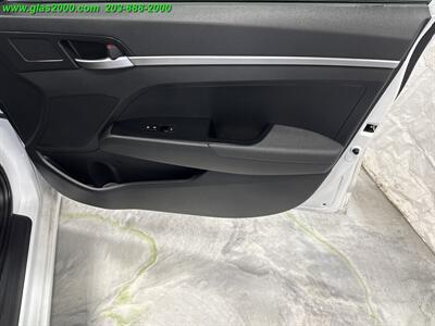 2019 Hyundai Elantra SE   - Photo 26 - Bethany, CT 06524