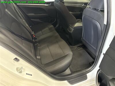2019 Hyundai Elantra SE   - Photo 10 - Bethany, CT 06524