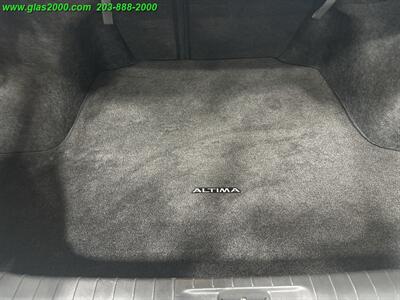 2018 Nissan Altima 2.5 SR   - Photo 15 - Bethany, CT 06524