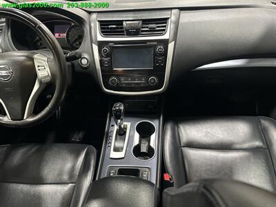 2018 Nissan Altima 2.5 SR   - Photo 6 - Bethany, CT 06524