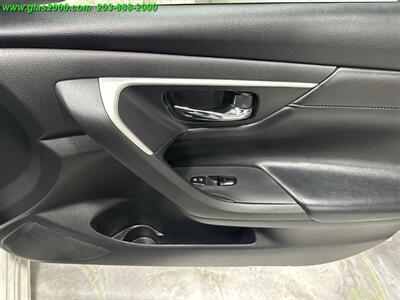 2018 Nissan Altima 2.5 SR   - Photo 26 - Bethany, CT 06524
