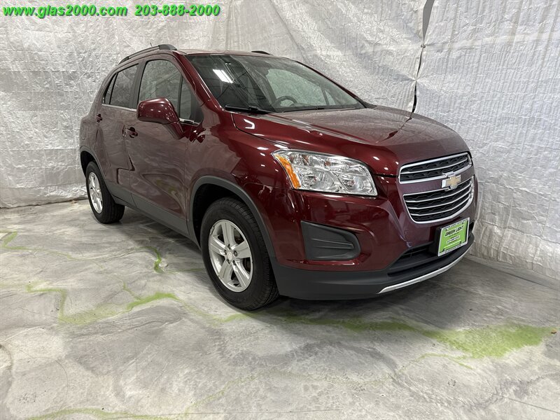 2016 Chevrolet Trax LT - Photo 2 - Bethany, CT 06524