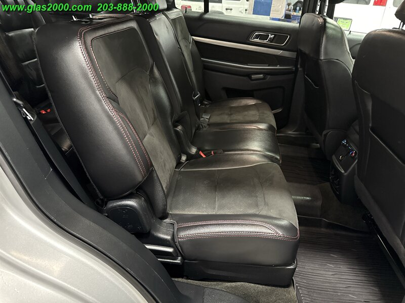 2018 Ford Explorer XLT - Photo 10 - Bethany, CT 06524