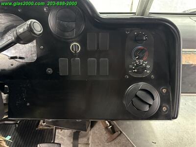 2009 Ford E-Series Van 450   - Photo 15 - Bethany, CT 06524