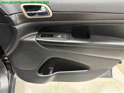 2016 Jeep Grand Cherokee Laredo - Photo 26 - Bethany, CT 06524