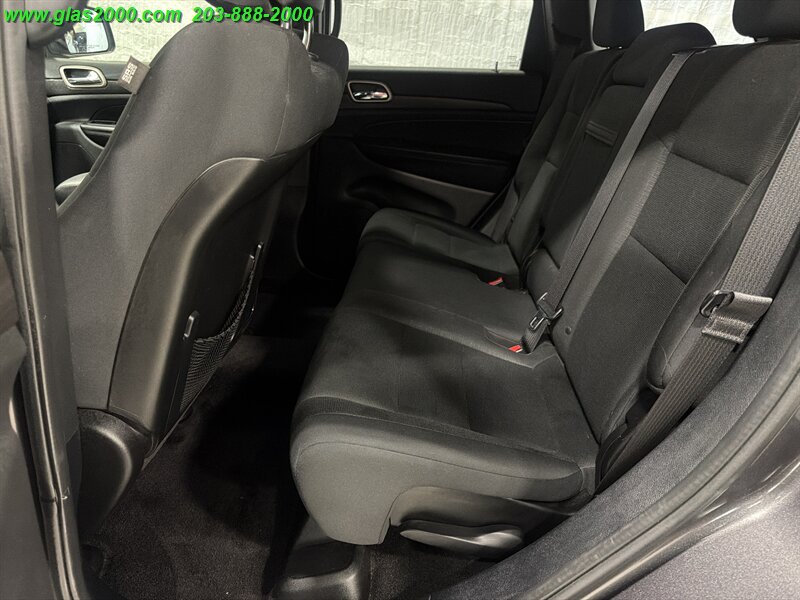 2016 Jeep Grand Cherokee Laredo - Photo 9 - Bethany, CT 06524
