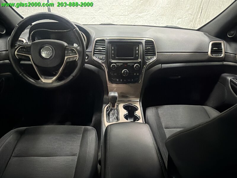 2016 Jeep Grand Cherokee Laredo - Photo 6 - Bethany, CT 06524