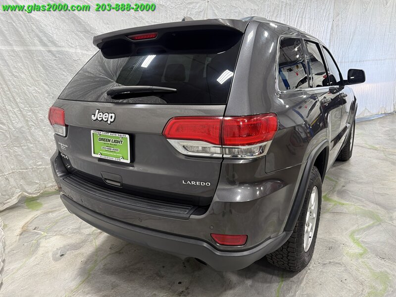 2016 Jeep Grand Cherokee Laredo - Photo 8 - Bethany, CT 06524