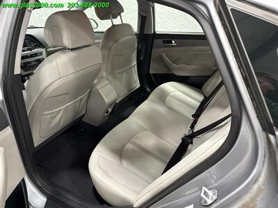 2016 Hyundai SONATA Hybrid SE - Photo 9 - Bethany, CT 06524