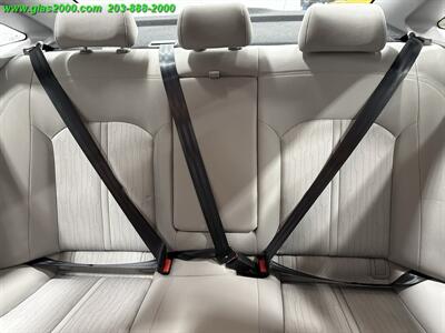 2016 Hyundai SONATA Hybrid SE - Photo 24 - Bethany, CT 06524