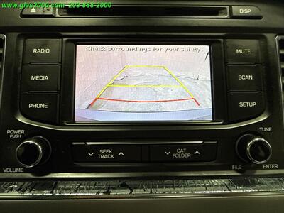 2016 Hyundai SONATA Hybrid SE - Photo 11 - Bethany, CT 06524