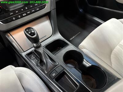 2016 Hyundai SONATA Hybrid SE - Photo 28 - Bethany, CT 06524